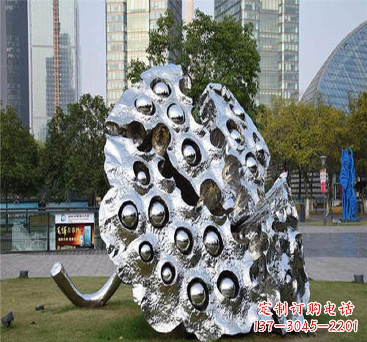 甘肃不锈钢莲蓬雕塑源自中国传统文化的精美作品