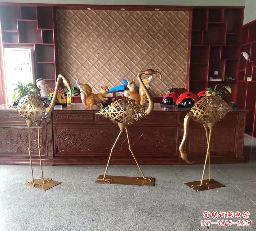 甘肃不锈钢火烈鸟雕塑——熠熠生辉