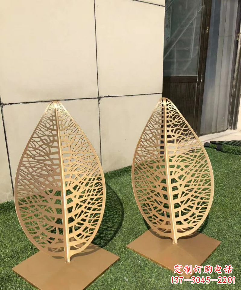 甘肃不锈钢树叶雕塑,精致典雅