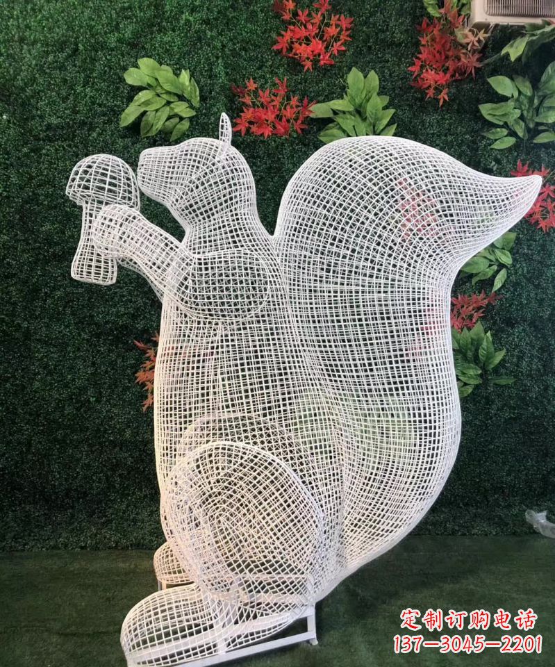 甘肃不锈钢松鼠雕塑展现自然的美