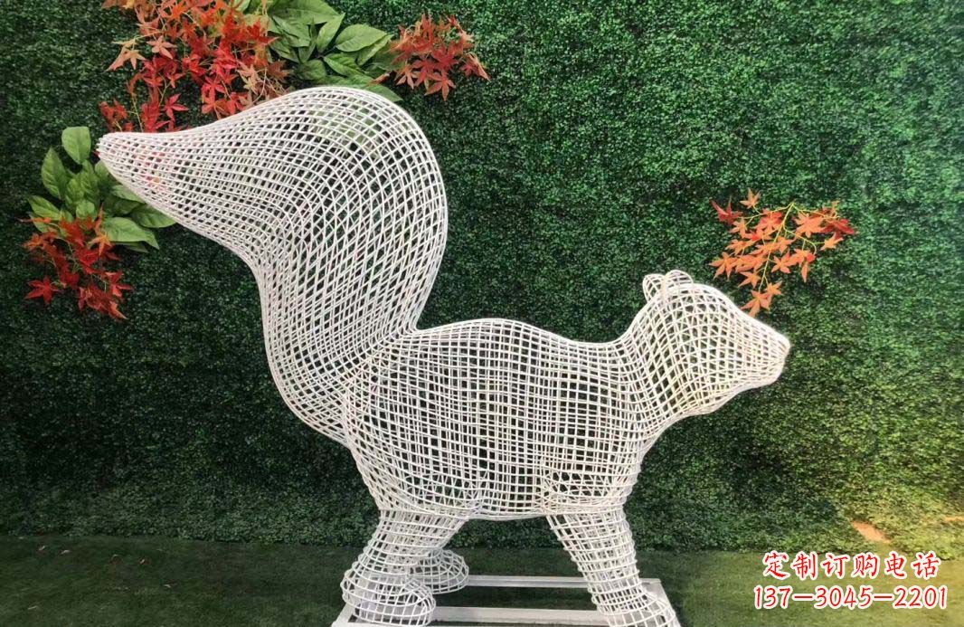 甘肃不锈钢松鼠雕塑艺术与精美结合