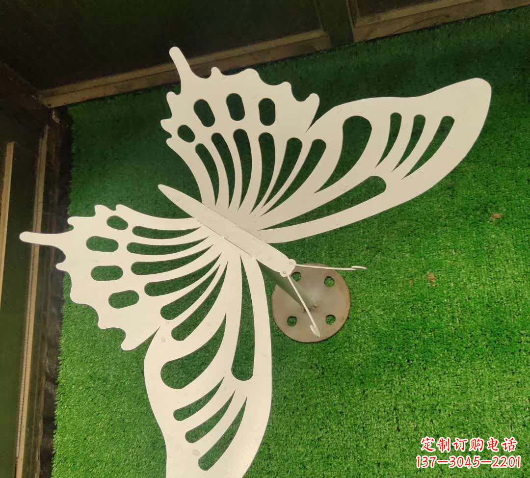 甘肃不锈钢镂空蝴蝶雕塑灵动翩跹
