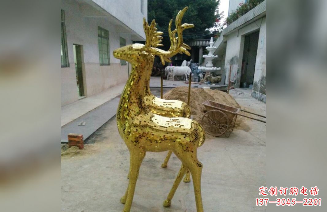 甘肃不锈钢鹿公园的动物雕塑