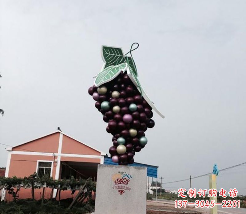 甘肃精美绝伦的不锈钢葡萄雕塑