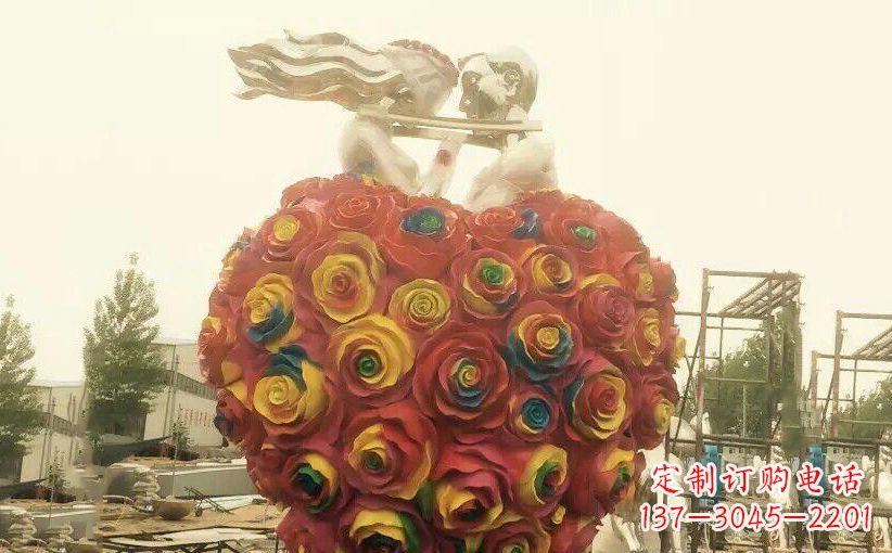 甘肃浪漫之美——不锈钢情侣结婚雕塑