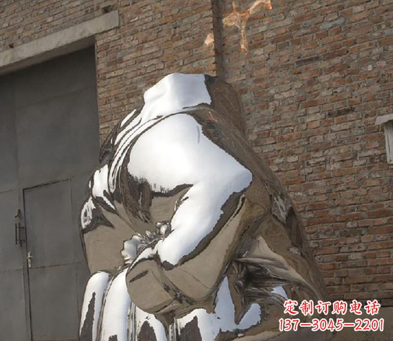 甘肃不锈钢拳头雕塑