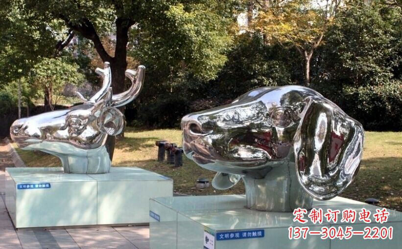 甘肃十二生肖头像景观雕塑