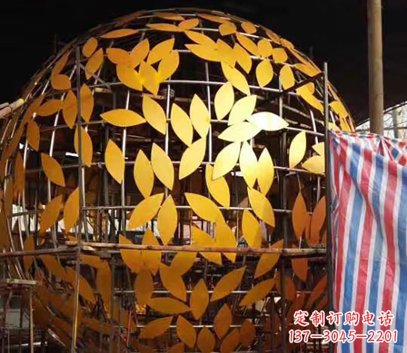 甘肃不锈钢树叶镂空球景观雕塑