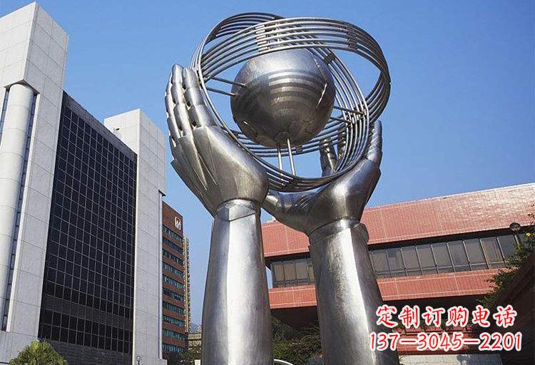 甘肃不锈钢双手捧地雕塑象征着世界和平