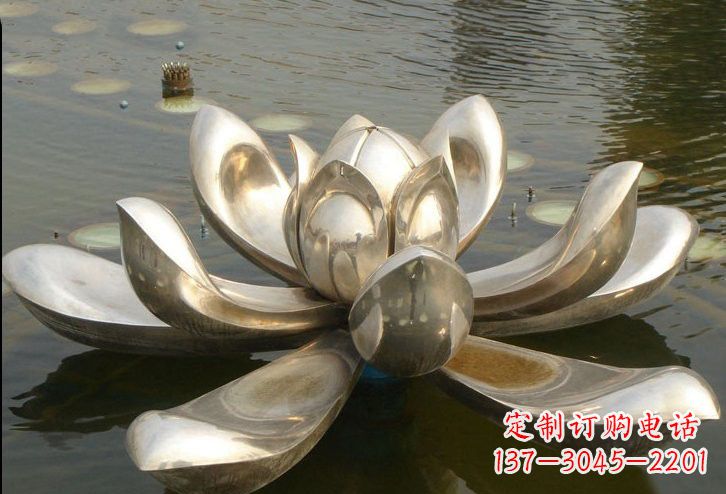 甘肃不锈钢水面上的莲花雕塑