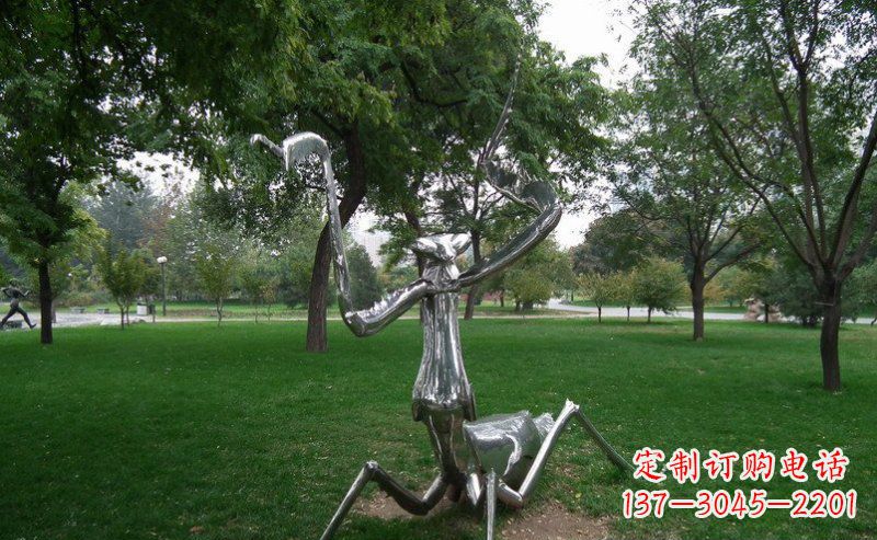 甘肃不锈钢螳螂古朴雅致的雕塑