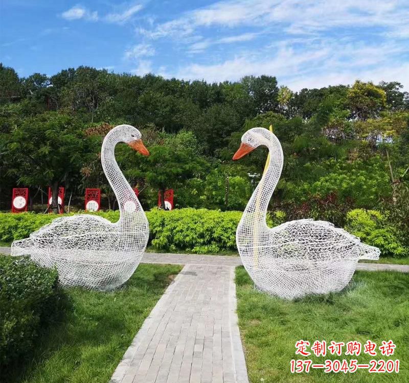 甘肃不锈钢天鹅雕塑——象征着爱与和平