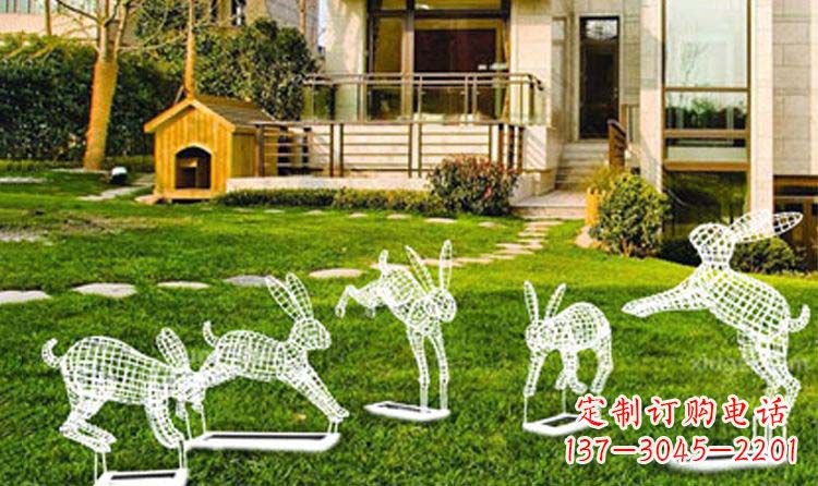 甘肃不锈钢兔子镂空雕塑