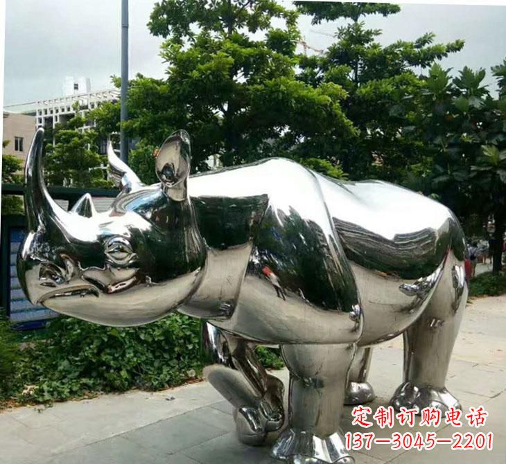 甘肃不锈钢犀牛雕塑传承自然之美