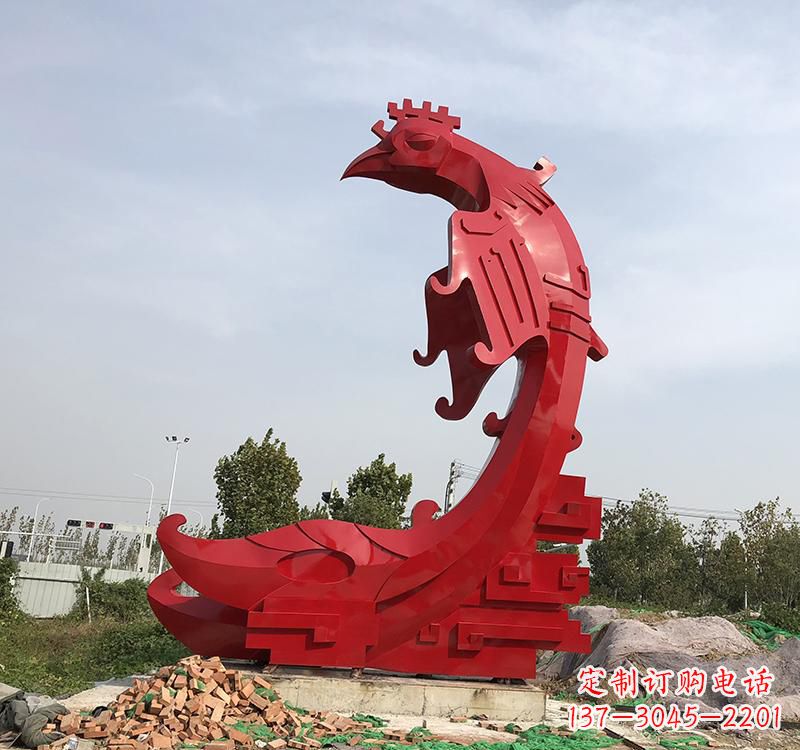 甘肃凤凰展翅飞翔——不锈钢现代广场的雕塑之美