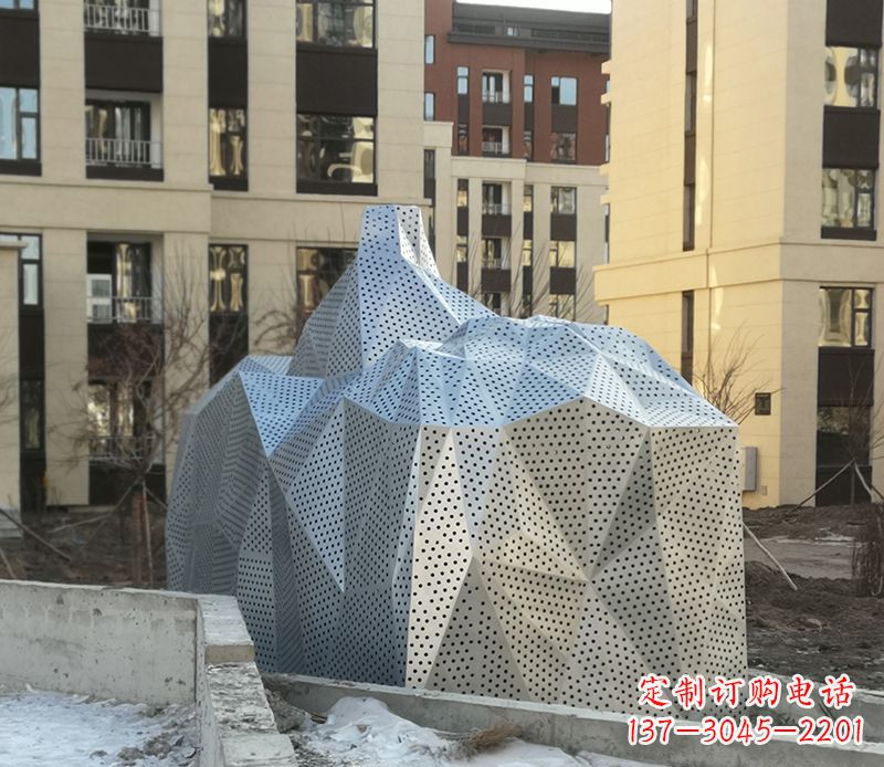 甘肃不锈钢小区假山雕塑雕塑点缀小区美景