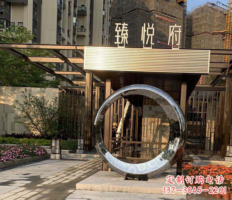 甘肃不锈钢小区圆环雕塑赋予小区景观更多美感