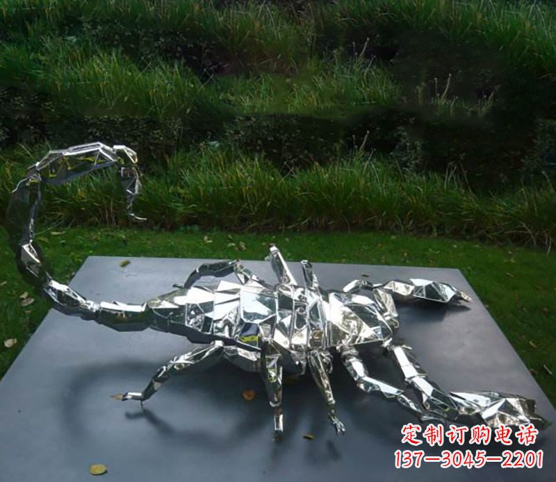 甘肃不锈钢蝎子雕塑精致且充满魅力