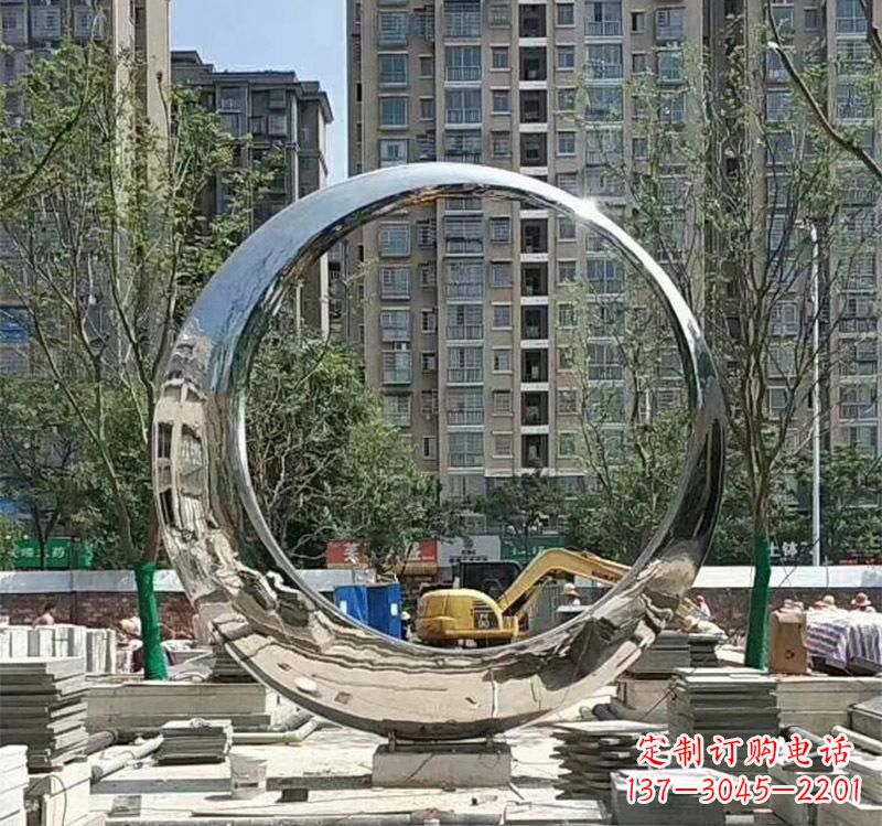 甘肃不锈钢艺术圆环雕塑——艺术的精粹