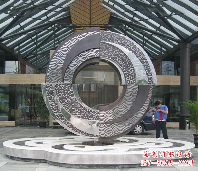 甘肃不锈钢圆环雕塑,点缀酒店空间