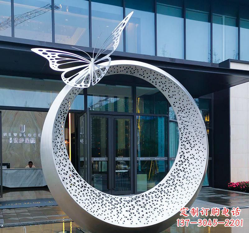 甘肃不锈钢园林戒指雕塑精美细腻的艺术品