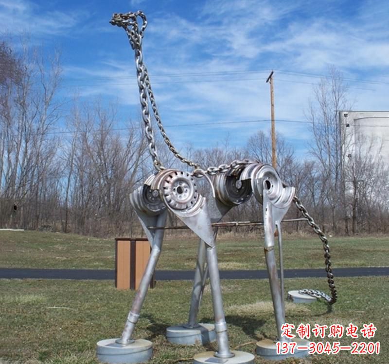 甘肃不锈钢恐龙雕塑集艺术与自然于一体