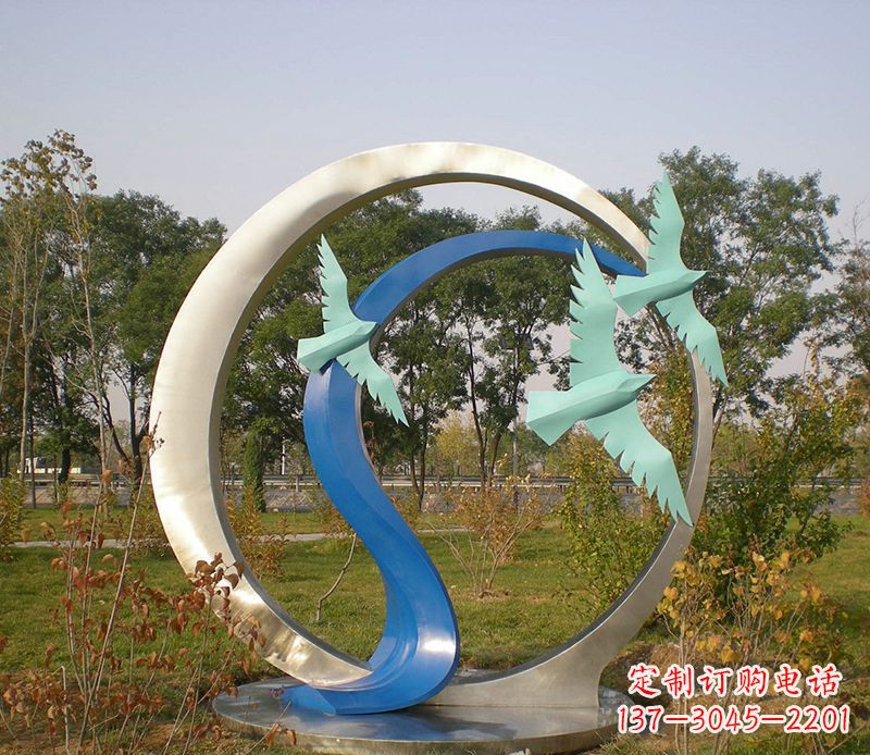 甘肃不锈钢圆环雕塑精致而优雅