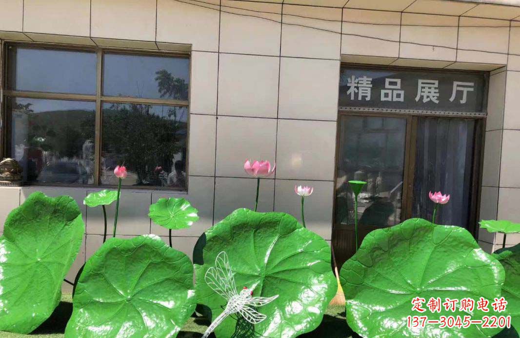 甘肃不锈钢荷叶雕塑艺术性与美感的完美结合