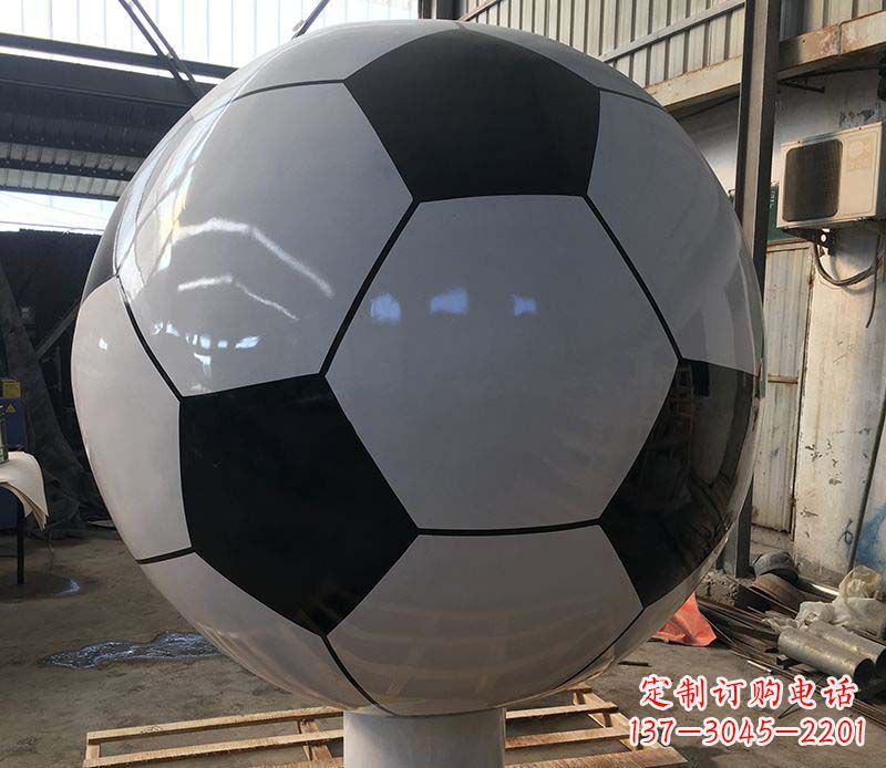 甘肃不锈钢足球雕塑精美的艺术品