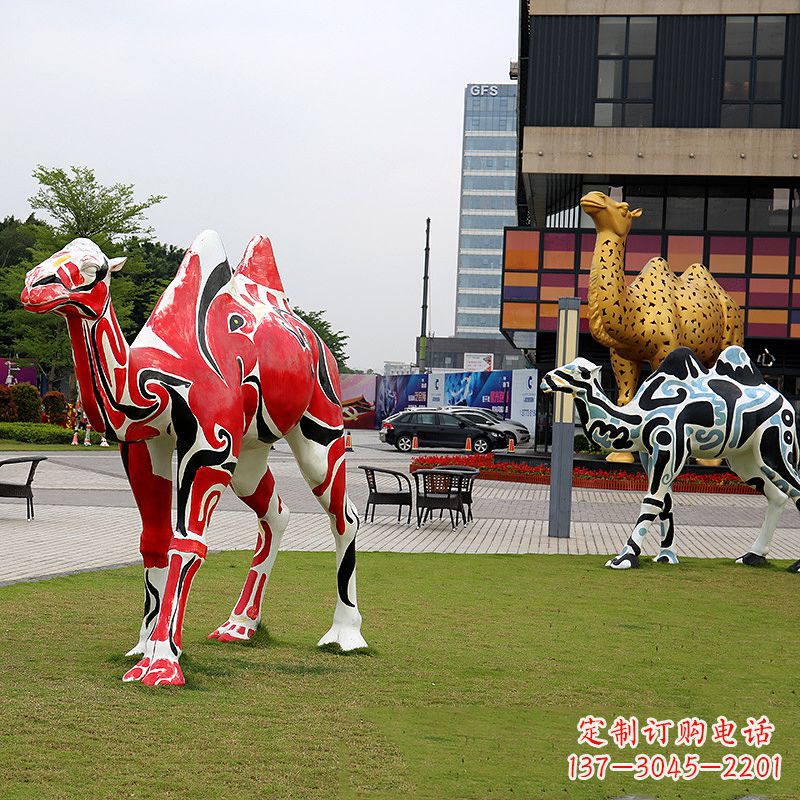 甘肃彩绘骆驼不锈钢雕塑城市园林的精美装饰