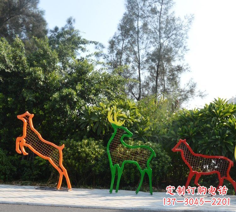 甘肃精美的彩色不锈钢梅花鹿雕塑