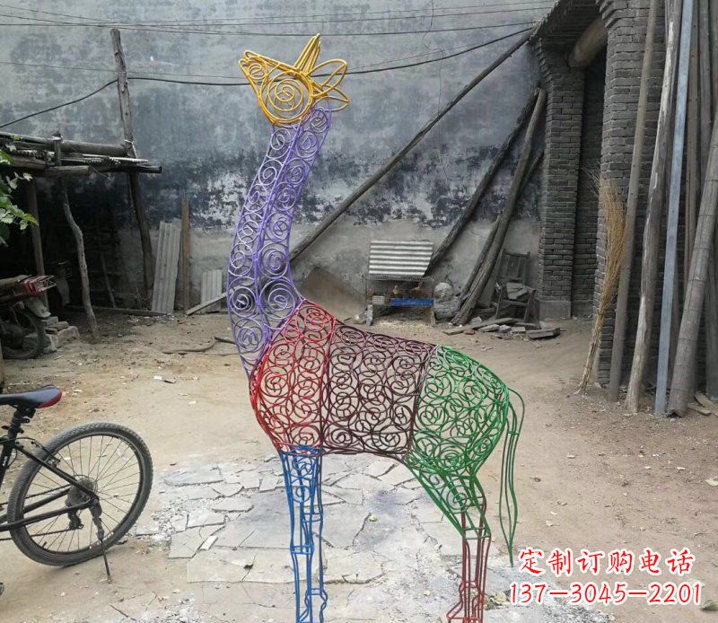 甘肃彩色不锈钢镂空梅花鹿公园动物雕塑