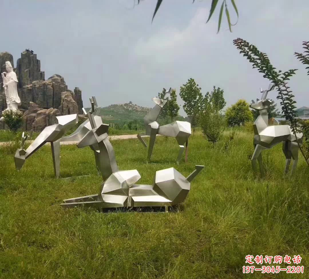 甘肃不锈钢锻造的小鹿雕塑
