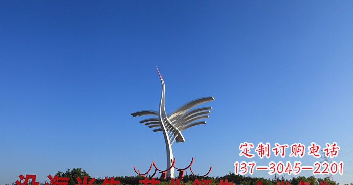 甘肃仙鹤雕塑给城市带来独特的美感