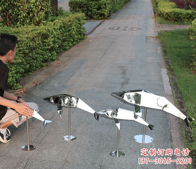 甘肃抽象不锈钢海豚雕塑