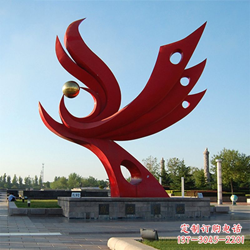 甘肃精美凤凰雕塑点缀公园园林景观