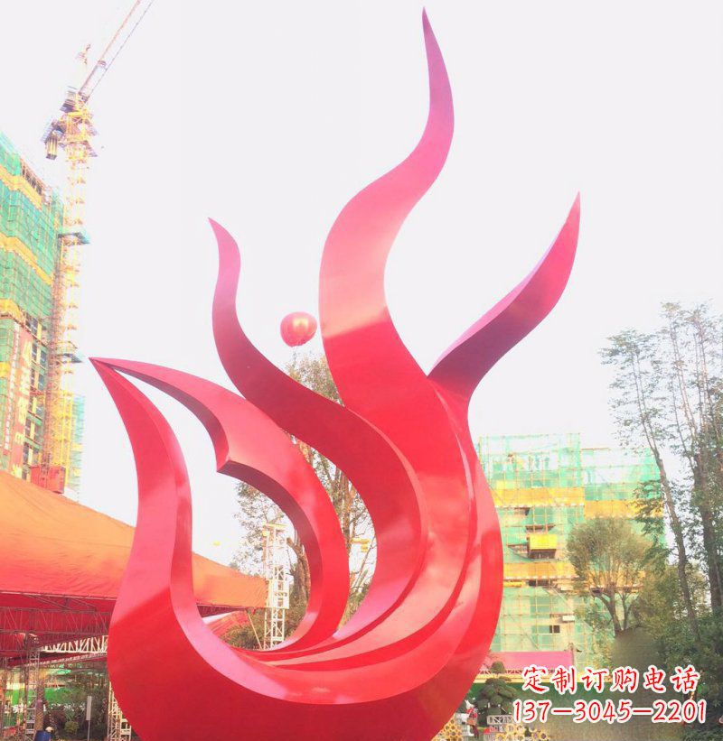 甘肃凤凰雕塑一座传承着历史文化的艺术品