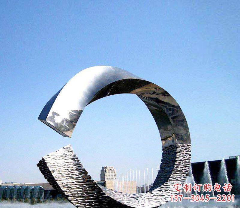 甘肃抽象镜面不锈钢圆环雕塑