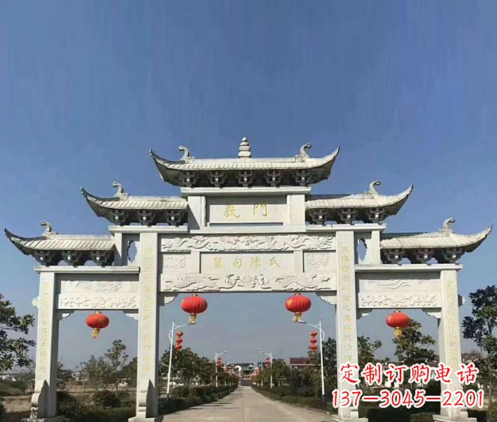 甘肃传承百年,村口牌楼雕塑的历史