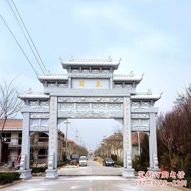 甘肃传承古风——村镇三门石牌坊雕塑