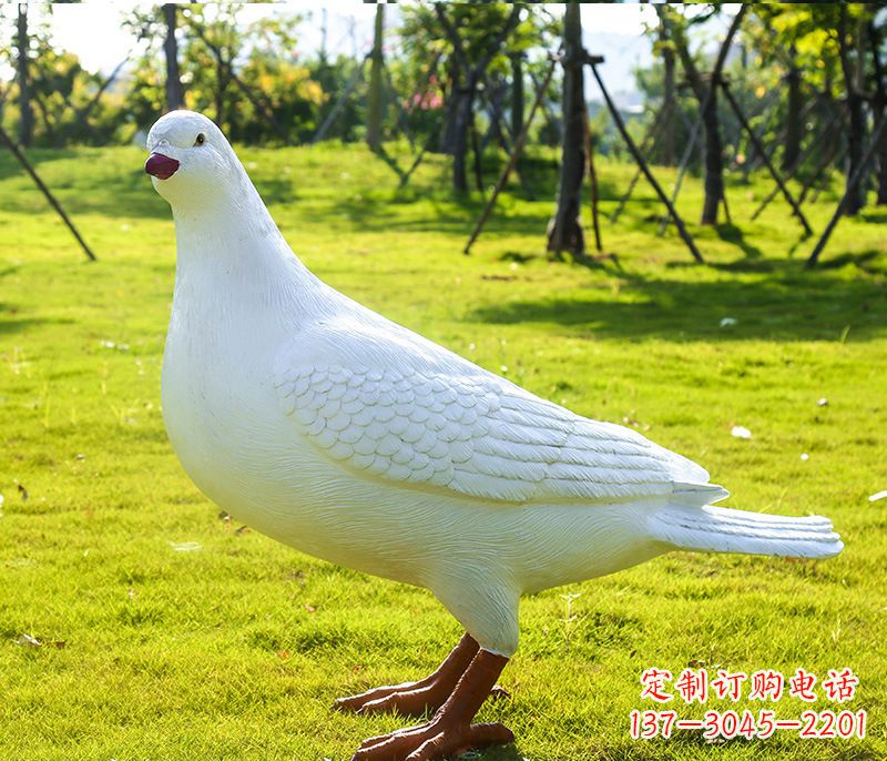 甘肃大连英雄纪念公园少女和平鸽雕塑