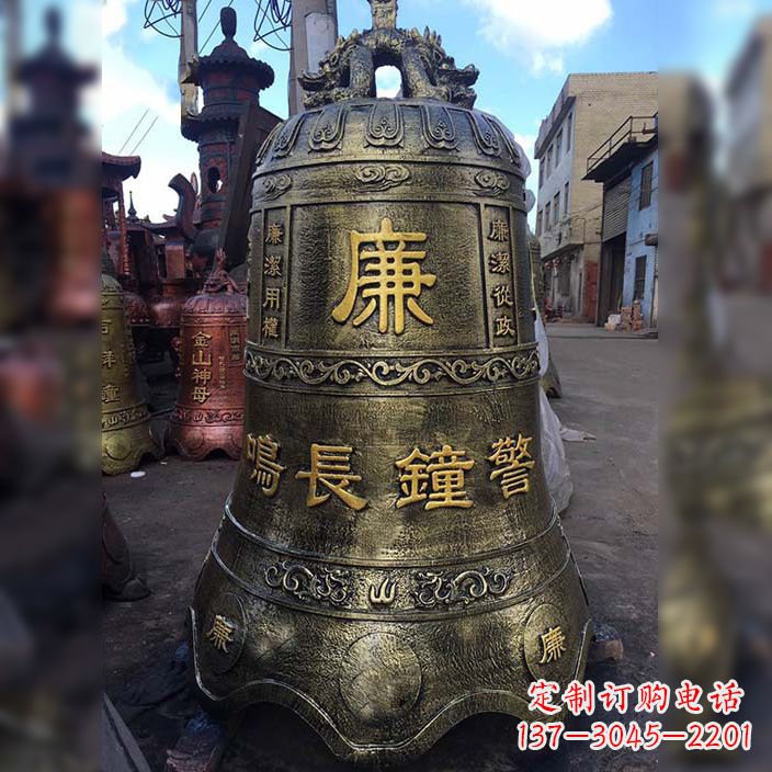 甘肃特色大型铜钟雕塑