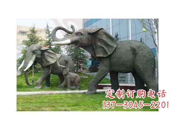 甘肃大象一家三口铜雕