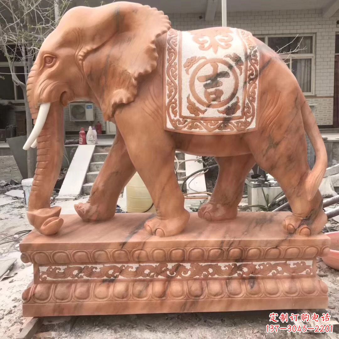 甘肃欣赏传统工艺精湛的大象雕塑