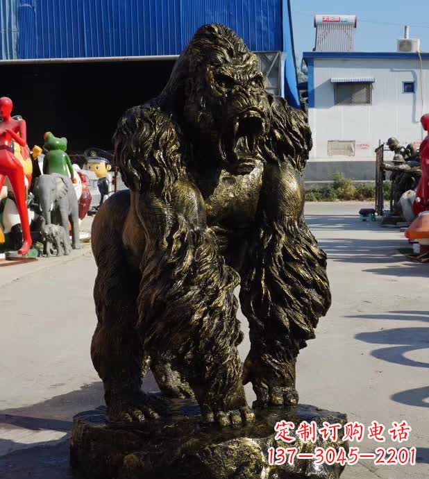 甘肃中领雕塑精美的猩猩铜雕
