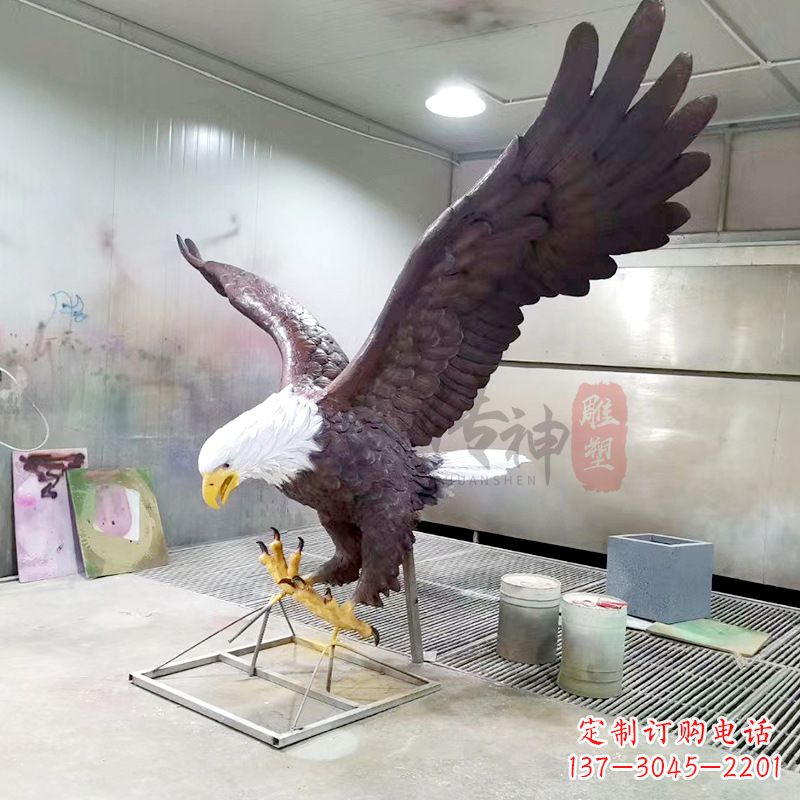 甘肃大型老鹰雕塑玻璃钢仿真雕塑