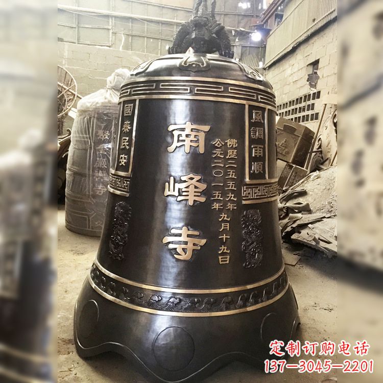 甘肃大型铜钟雕塑,用精湛工艺刻画出非凡品质