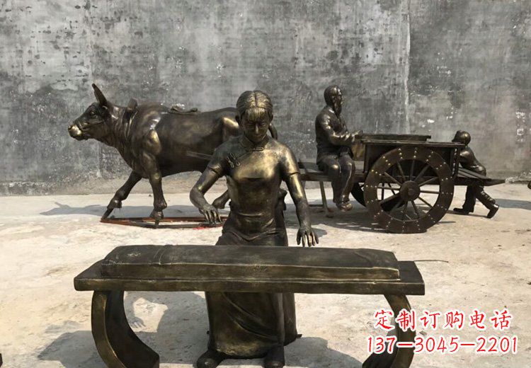 甘肃精美绝伦的古筝铜雕