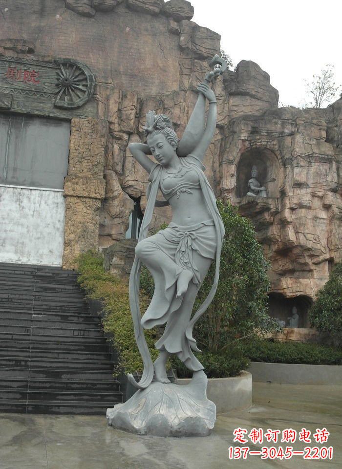 甘肃琵琶飞天人物石雕