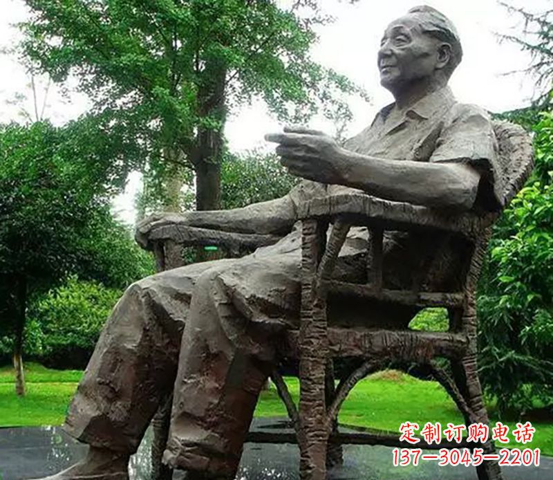 甘肃邓小平伟人公园铜雕—荣耀家乡,让历史永生